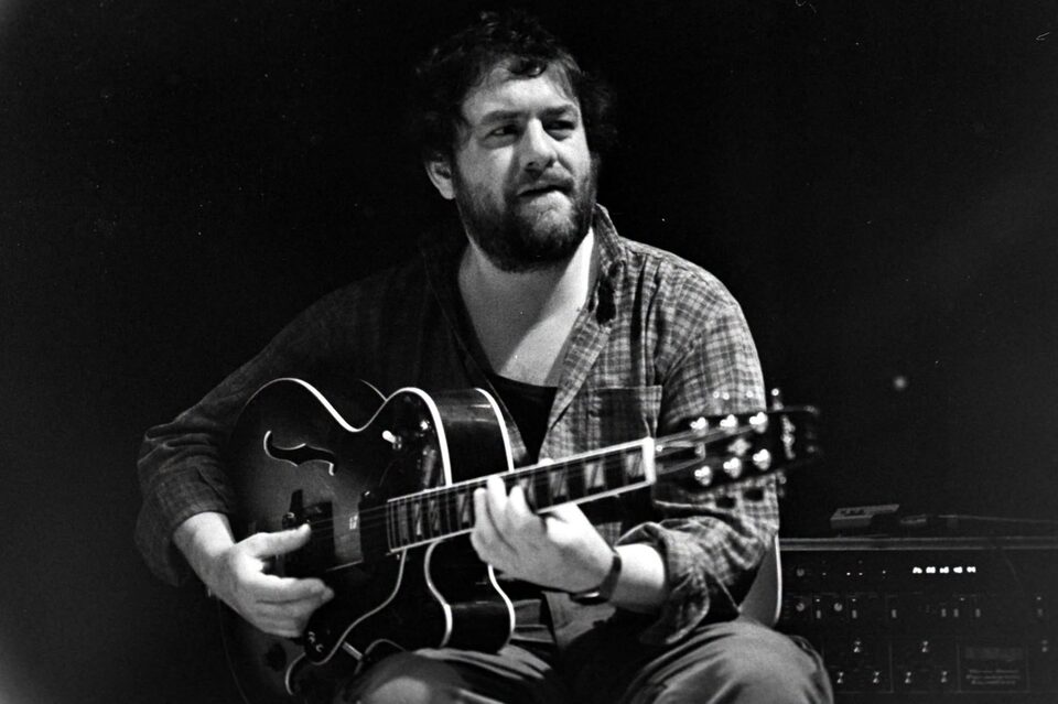 Harry Pepl on guitar at a concert with Air Mail in Linz, Austria, in February 1985.