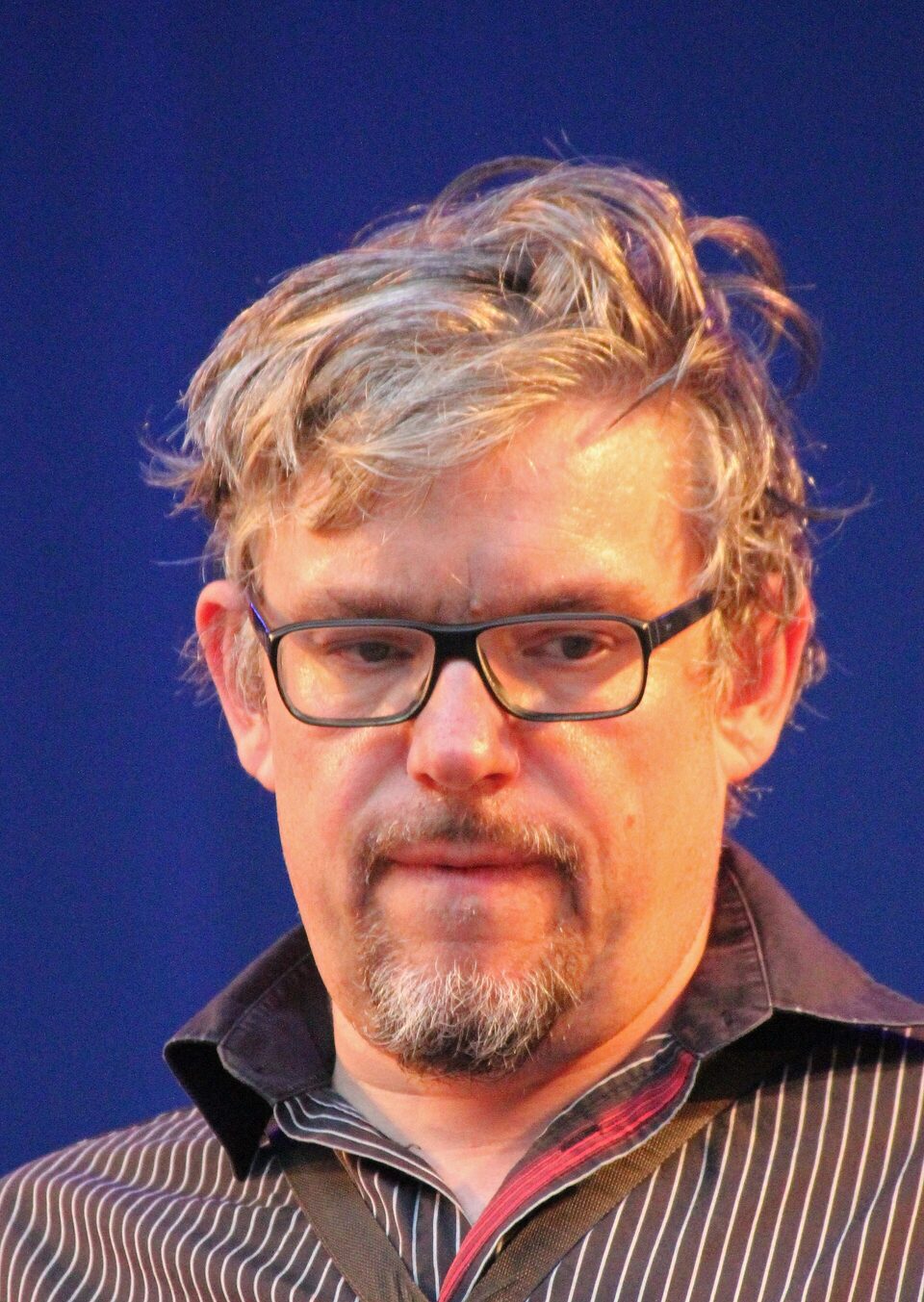 Johannes Enders bei einem Auftritt mit seiner Gruppe Enders Room im Palmengarten in Frankfurt am Main, Deutschland, 2017.