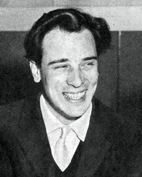 Riz Ortolani riant, portrait tiré du magazine Radiocorriere, 1955.